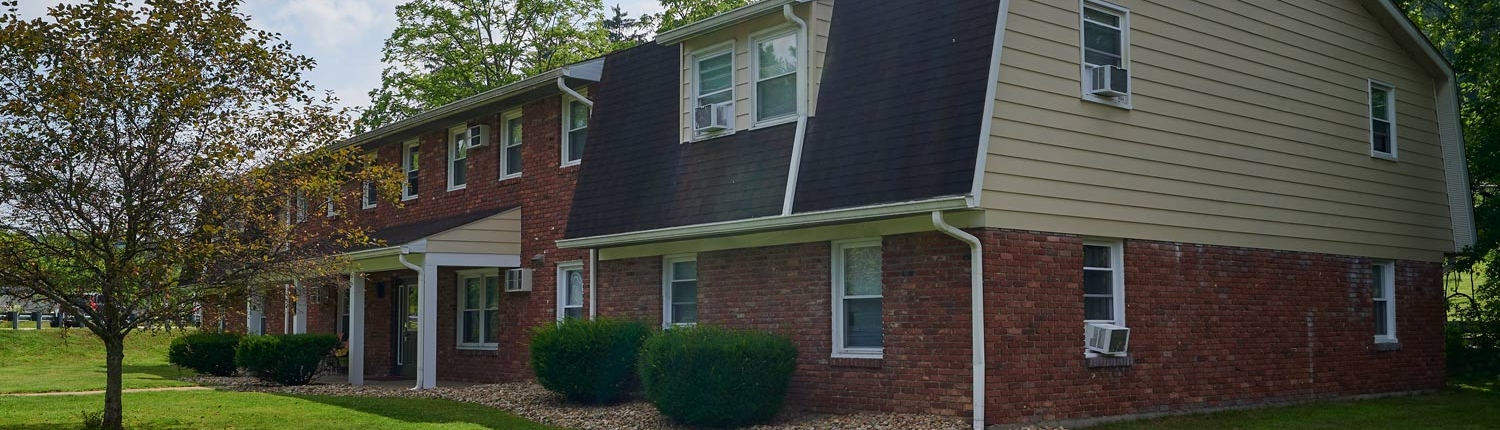 Slate Creek Apartments and Townhomes Exterior Detail