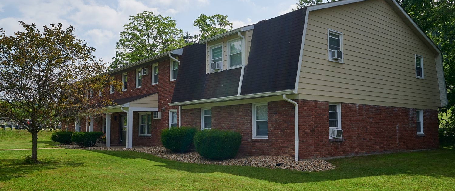 Slate Creek Apartments and Townhomes Exterior Detail