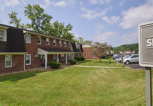 Slate Creek Apartments and Townhomes Exterior Detail